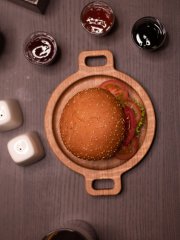 Тарелка светлая из дуба с ручками, 22 см